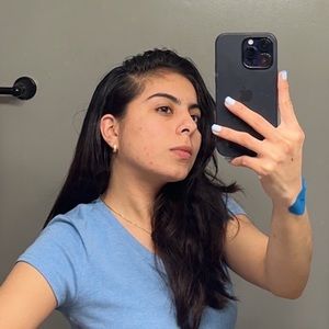 Meet your Posher, Ana